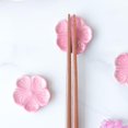 thumbnail image 5 of Elegante soporte para palillos de cerámica con forma de flor de cerezo, soporte para cuchara de cena, soporte para cuchillo y tenedor, soporte para palillos Sakura (juego de 6), 5 of 5