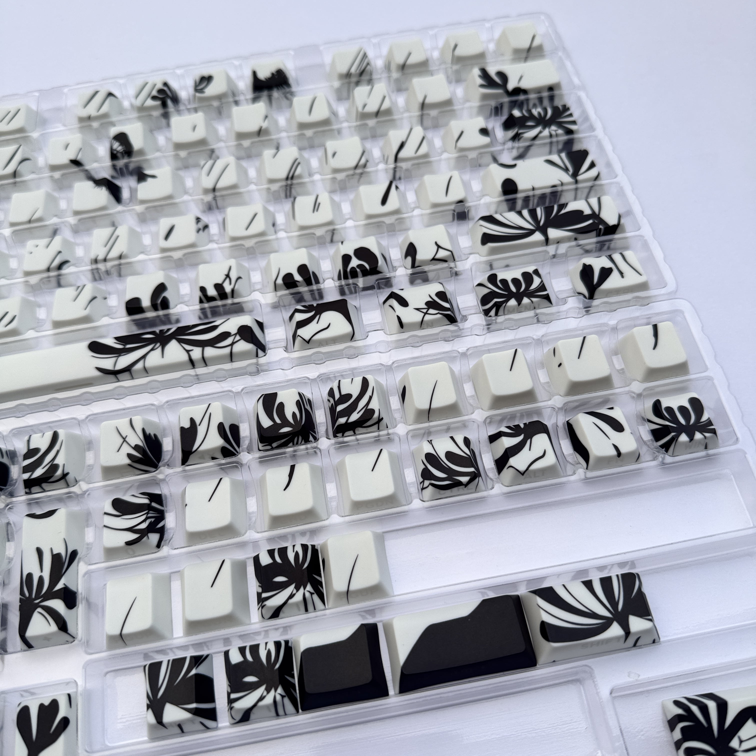 WenShao Tokyo Ghoul - Themed Keycap Set - Jinmu Yan Design | PBT Material with 5 - Sided Dye - Sublimation | Cherry - Profile, Side - Printed & Backlit | Compatible with MCHOSE Ace60