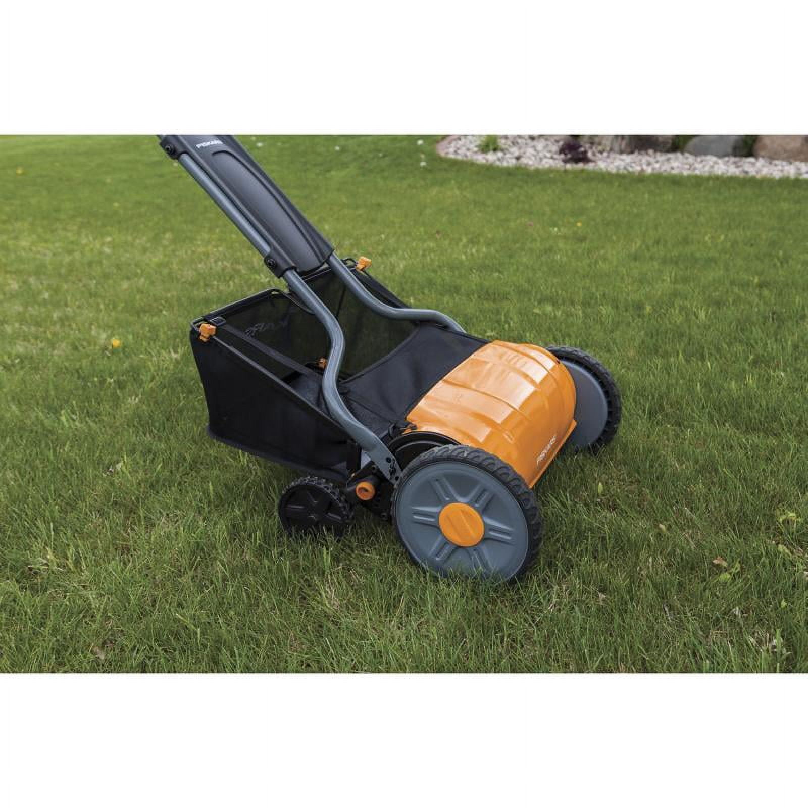 Fiskars Reel Mower Review, The Good and The Bad 