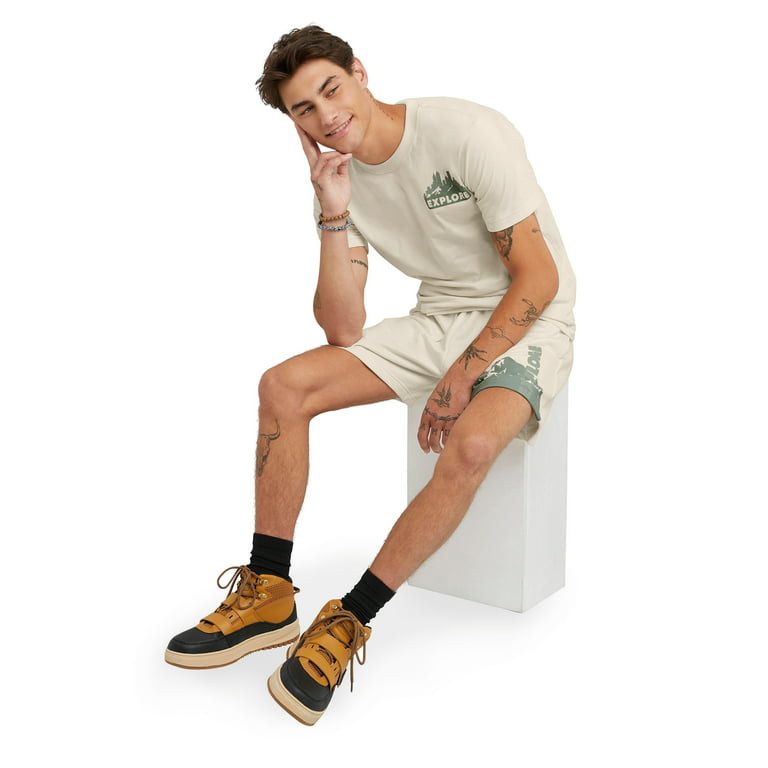 Hanes Men's Explorer Graphic Short-Sleeve 100% Cotton T-Shirt, Sizes XS-2XL  