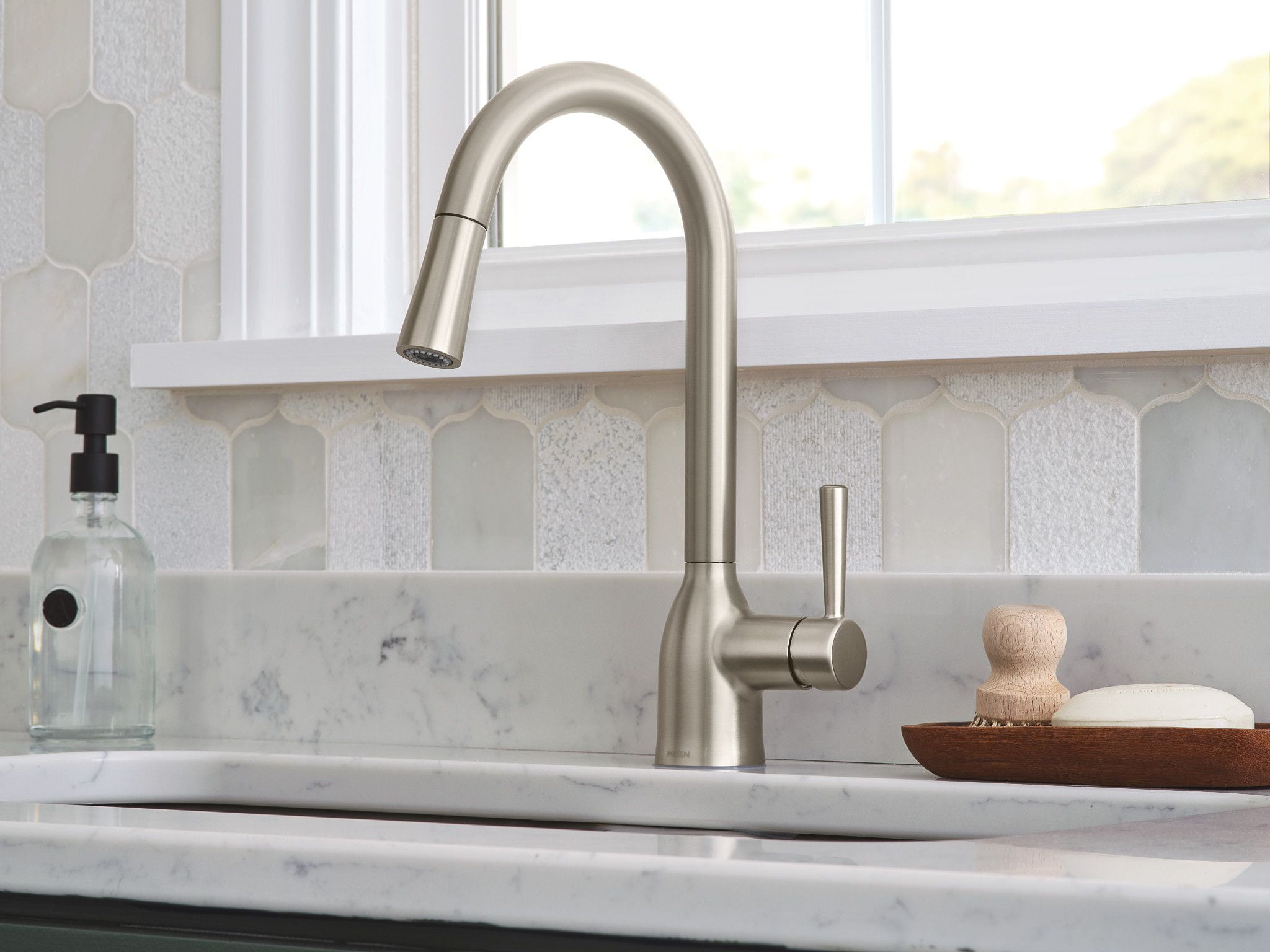 Moen Adler Spot Resist Stainless Single Hole One-Handle Pull Down Kitchen Faucet, 87233SRS