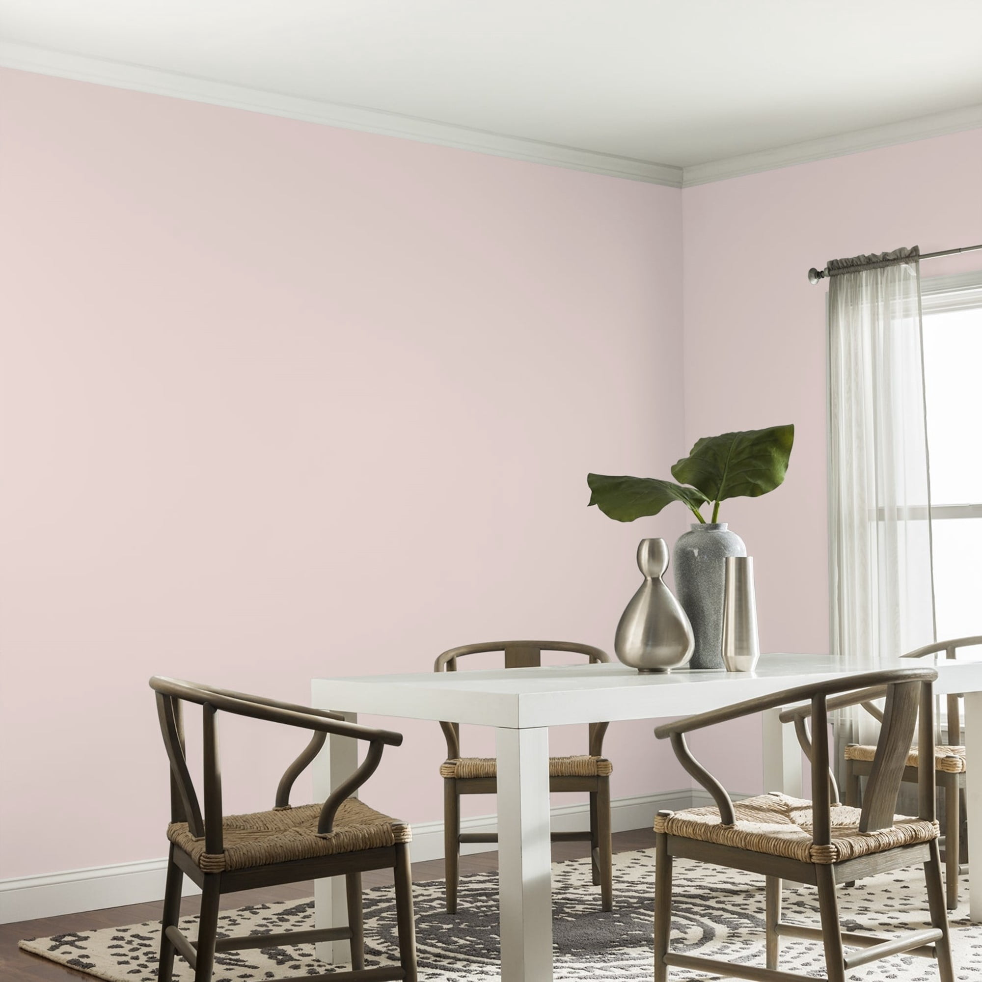 Glidden Spred Romeo / Pink, Eggshell Interior Paint with Primer, 1 Gallon