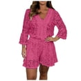 thumbnail image 1 of Conjunto de dos piezas slim de encaje para mujer: top con cuello en V y mangas acampanadas y pantalones cortos, bordado calado, elegante conjunto de fiesta, color liso, 1 of 6