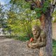 thumbnail image 4 of Comedero para pájaros Sasquatch de resina, escultura de Sasquatch, comedero para exteriores, esqueleto decorativo para pájaros, para árbol, patio, jardín, decoración artística., 4 of 8