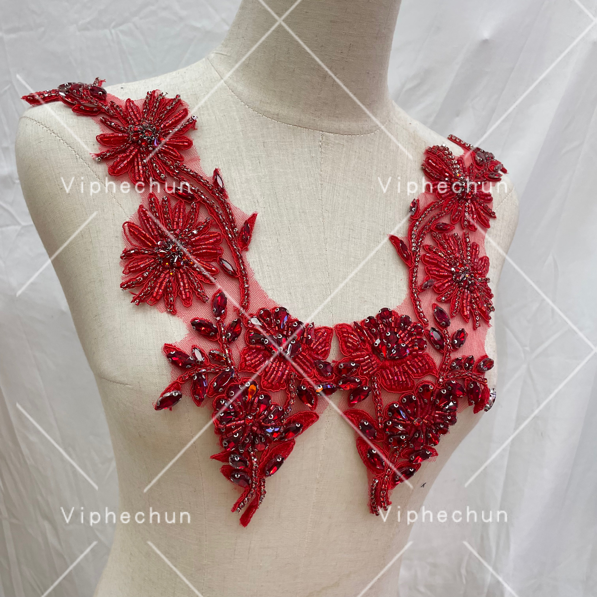 Hot sale customized red handmade rhinestone applique