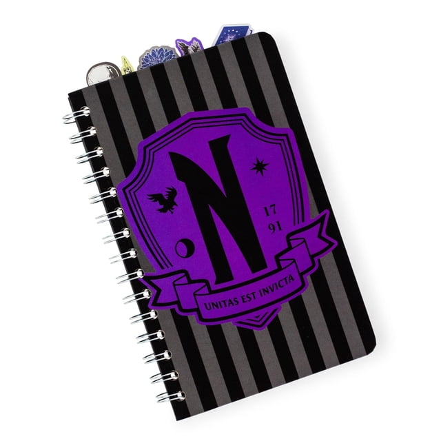 Cuaderno espiral plateado Buffalo Addams Family Wednesday de 5 pestañas