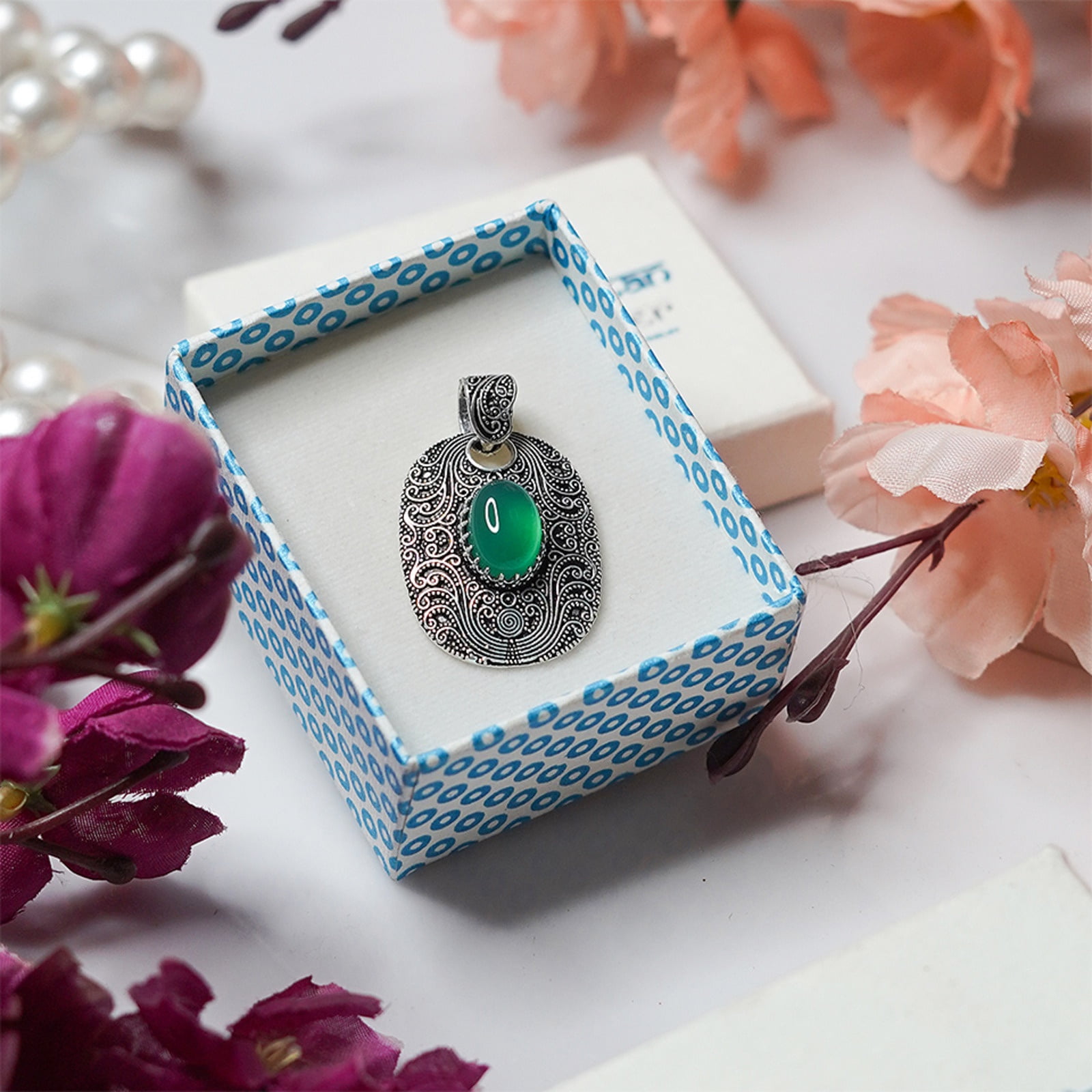 Tibetan Silver Handmade Jewelry Tribal Filigree Green Onyx Gemstone Pendant for Women Elegant Contemporary Design