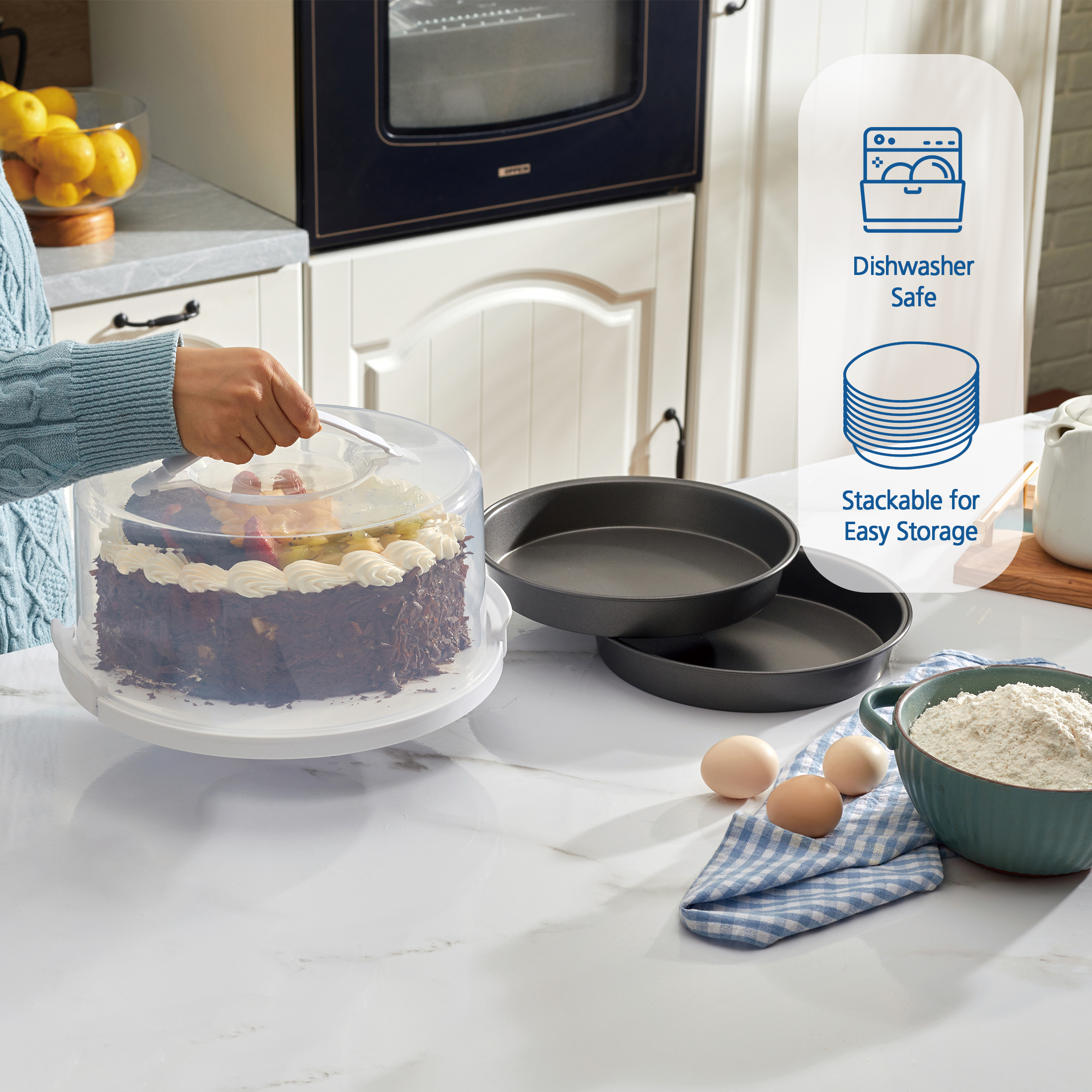 Mainstays 12" Cake Carrier with Two 9" Round Cake Pans photo 2