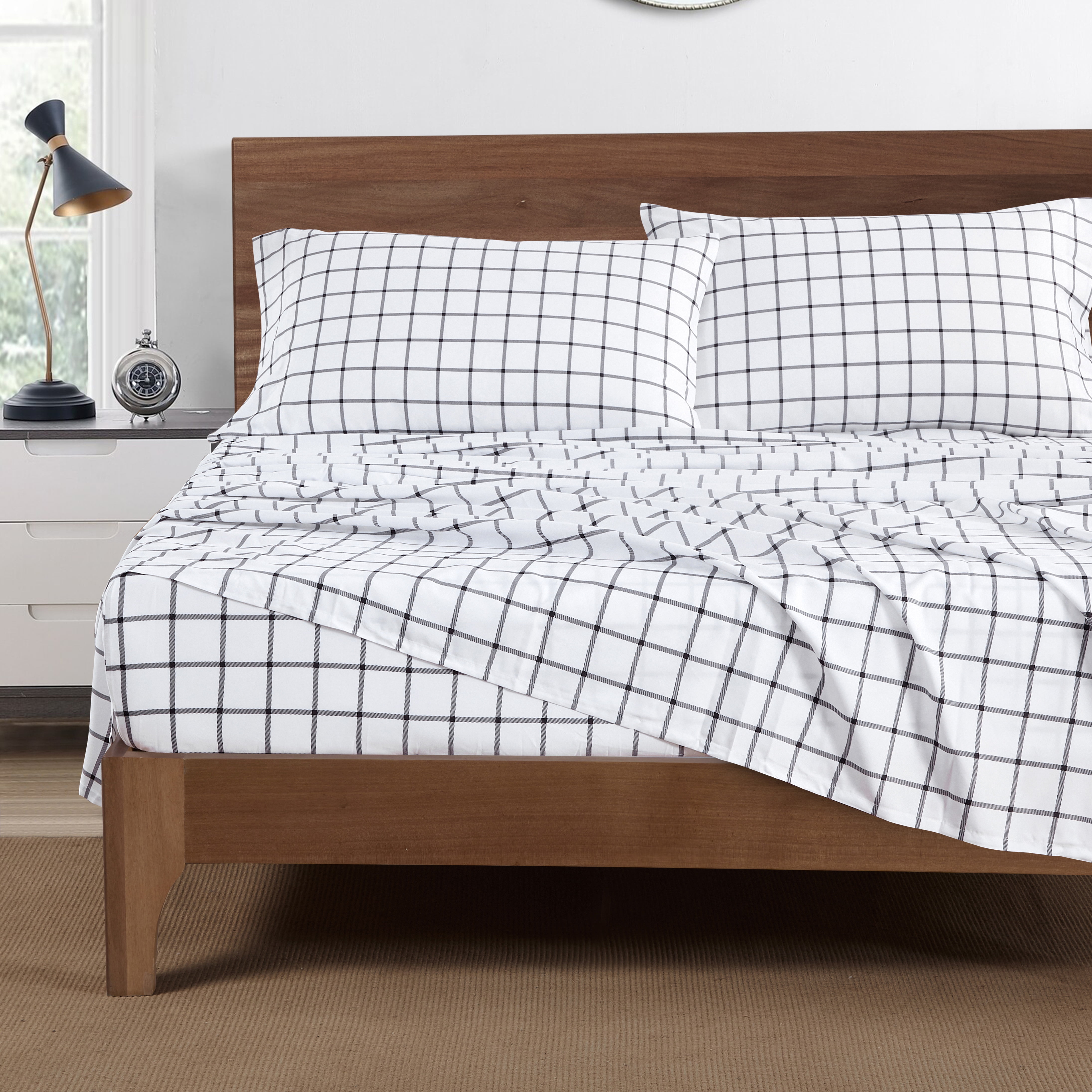 Mainstays Super Soft Brushed Microfiber Bed Sheet Set, King, White Windowpane, 4 Piece