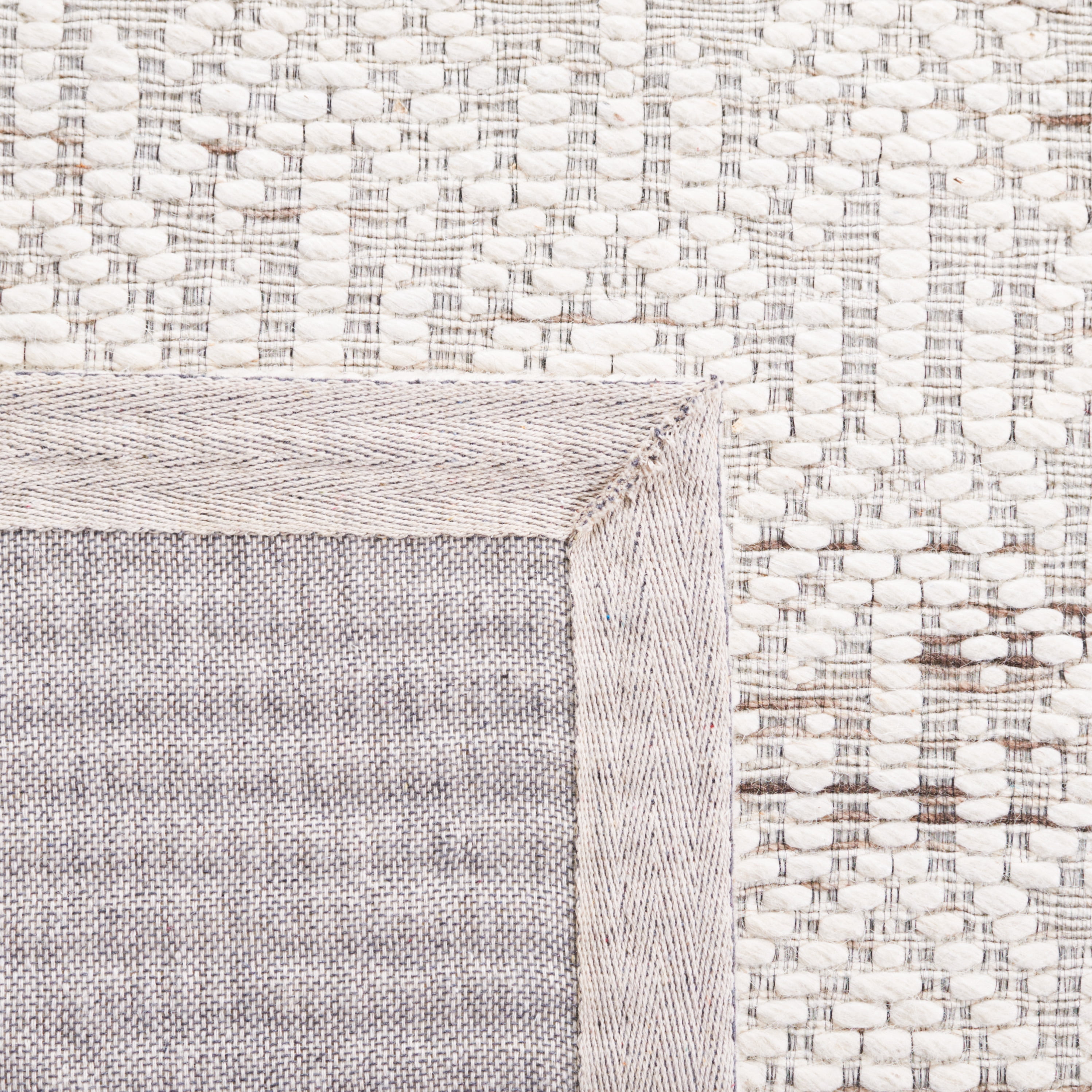 SAFAVIEH Marbella Alease Bordered Area Rug, Ivory/Beige, 3' x 5'