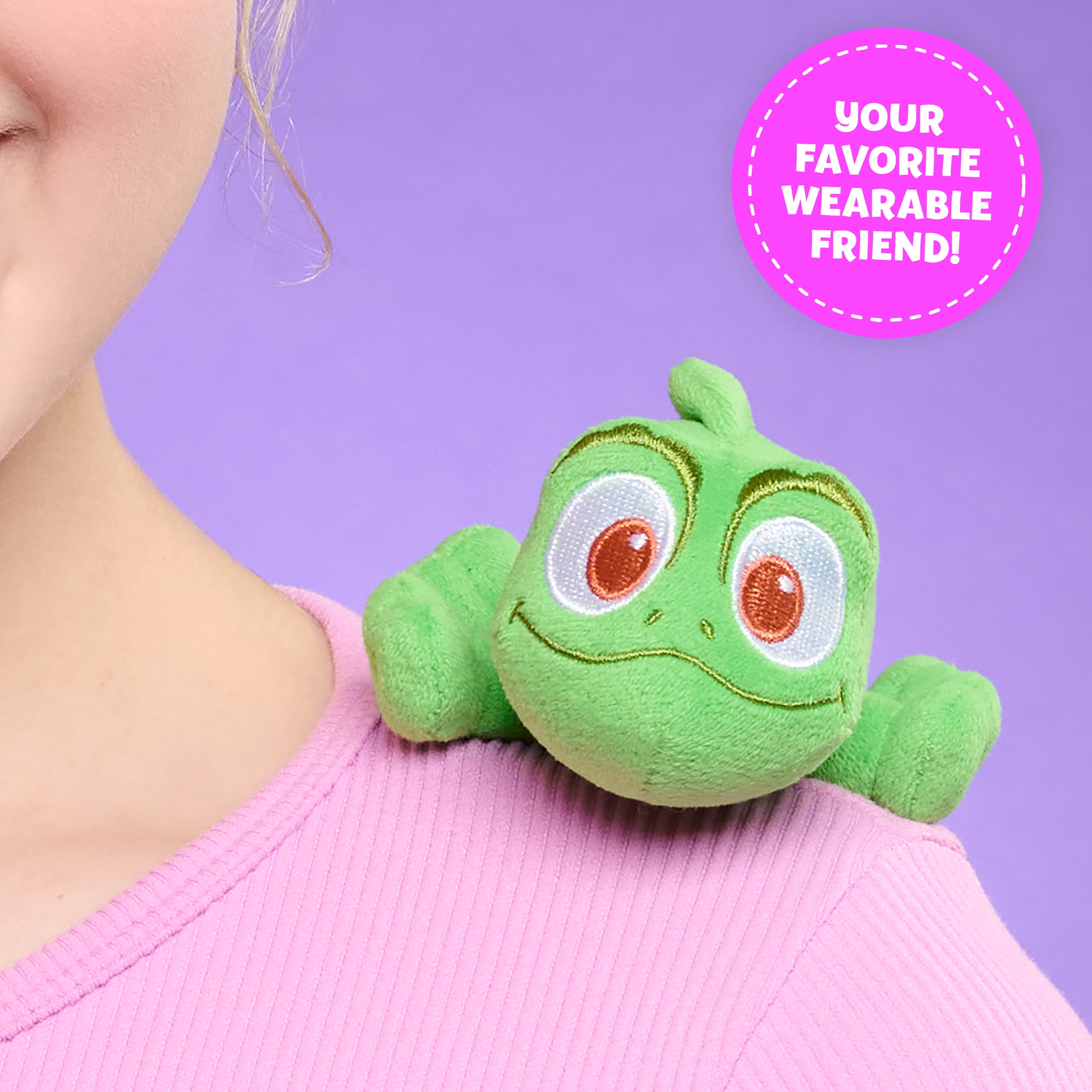Disney Princess Perchd Shoulder Plush Pascal, Collectable 2