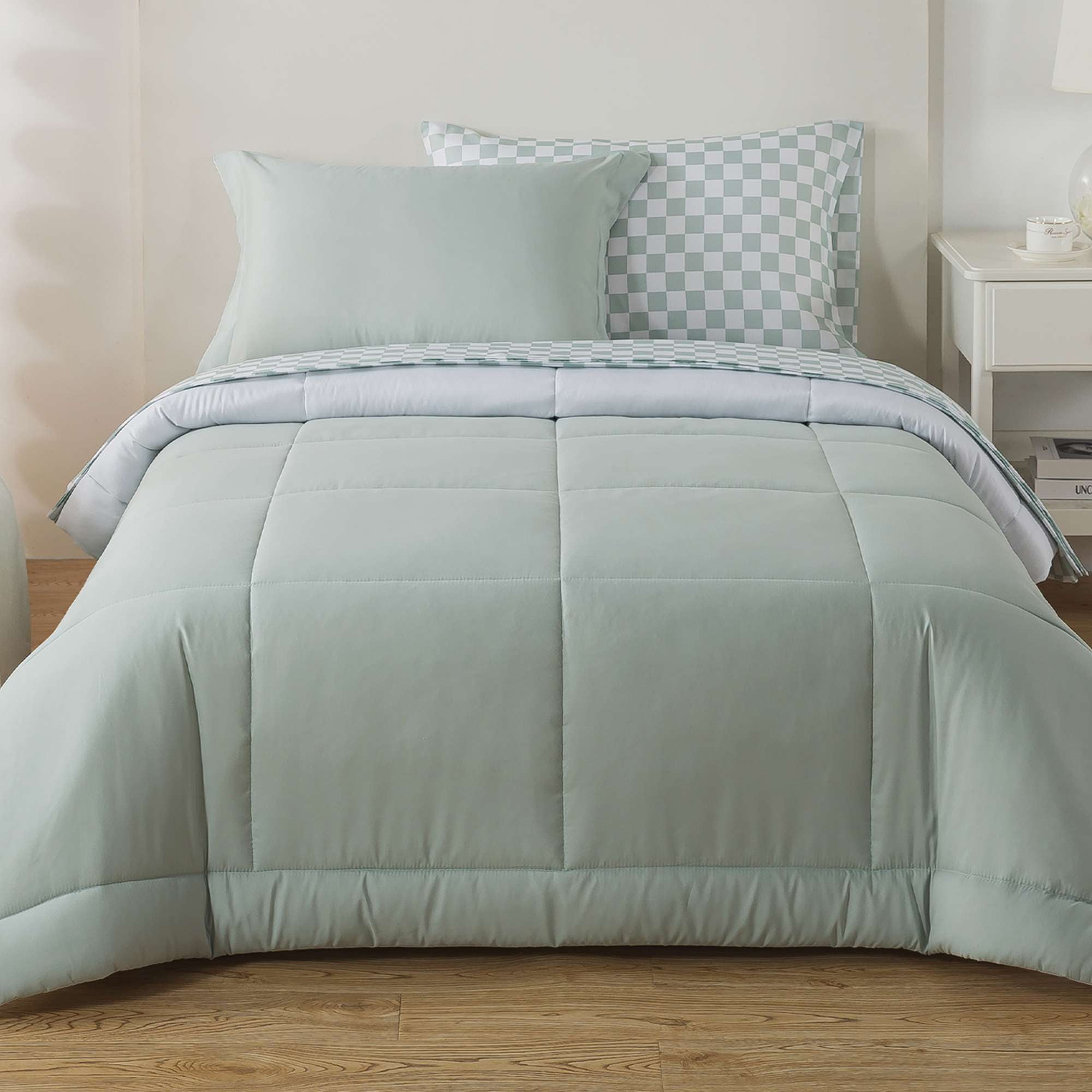 Mainstays Reversible Comforter and Sheet Set, 5-Piece Bed-in-a-Bag, Twin, Sage