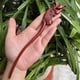 thumbnail image 5 of Horquilla antigua tallada en madera de sándalo rojo lobular, placa para el cabello, artesanías de madera pulida a mano, regalos antiguos de caoba, 5 of 5
