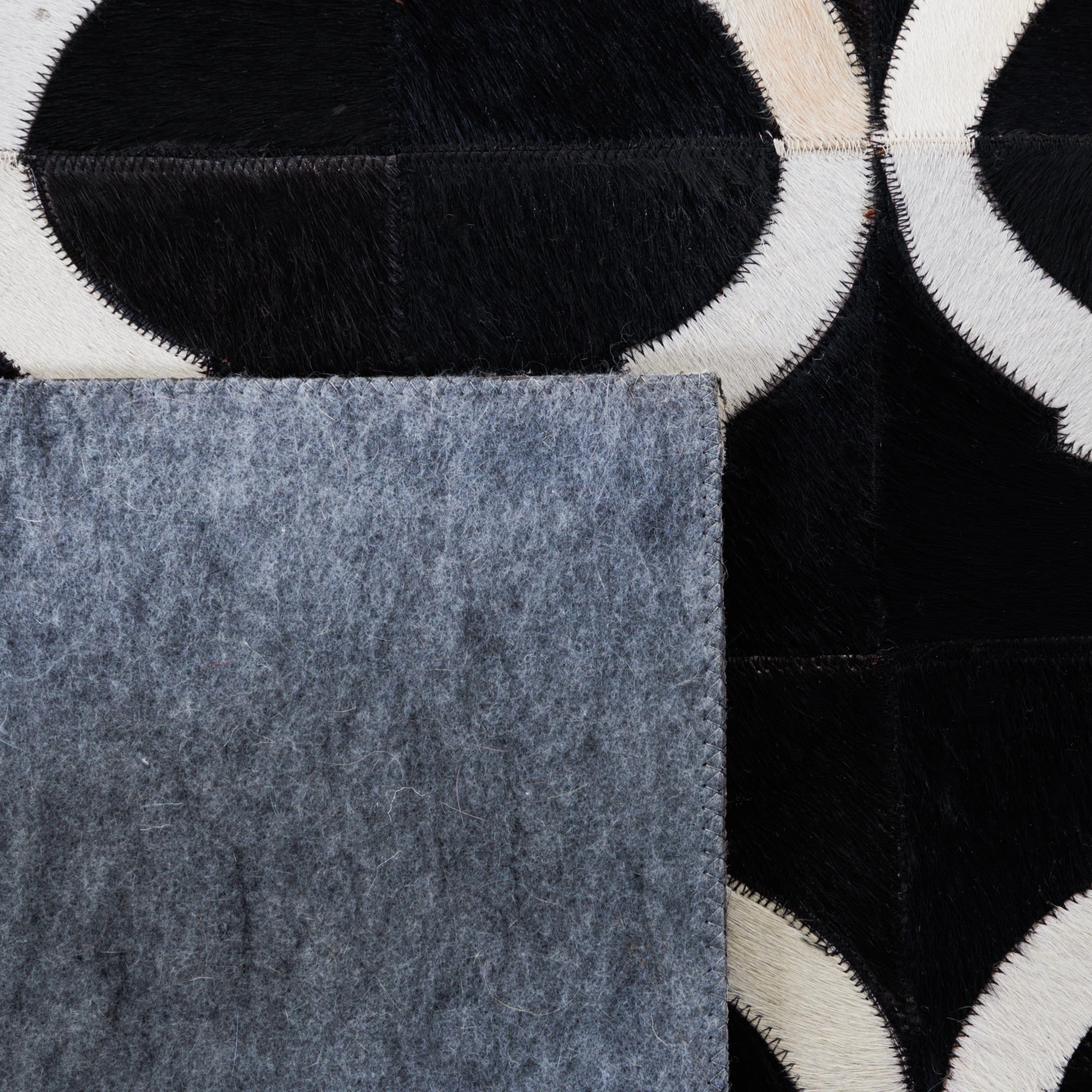 SAFAVIEH Studio Leather Evelyn Geometric Area Rug, Black/Beige, 6' x 9'