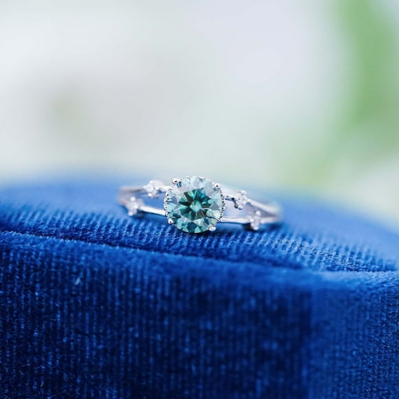 ELITE GEMS AND JEWELLERY Dainty Green 2ct Brilliant Round Cut Moissanite Diamond 925 Sterling Silver Band Ring Gift for Her