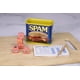 thumbnail image 5 of Juego coleccionable de Yahtzee YAHTZEE Spam Brand con dados personalizados, 5 of 9