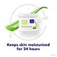 thumbnail image 4 of Clean & Clear Aloe Vera Calming Gel Acne Facial Moisturizer, 4.9 oz, 4 of 14