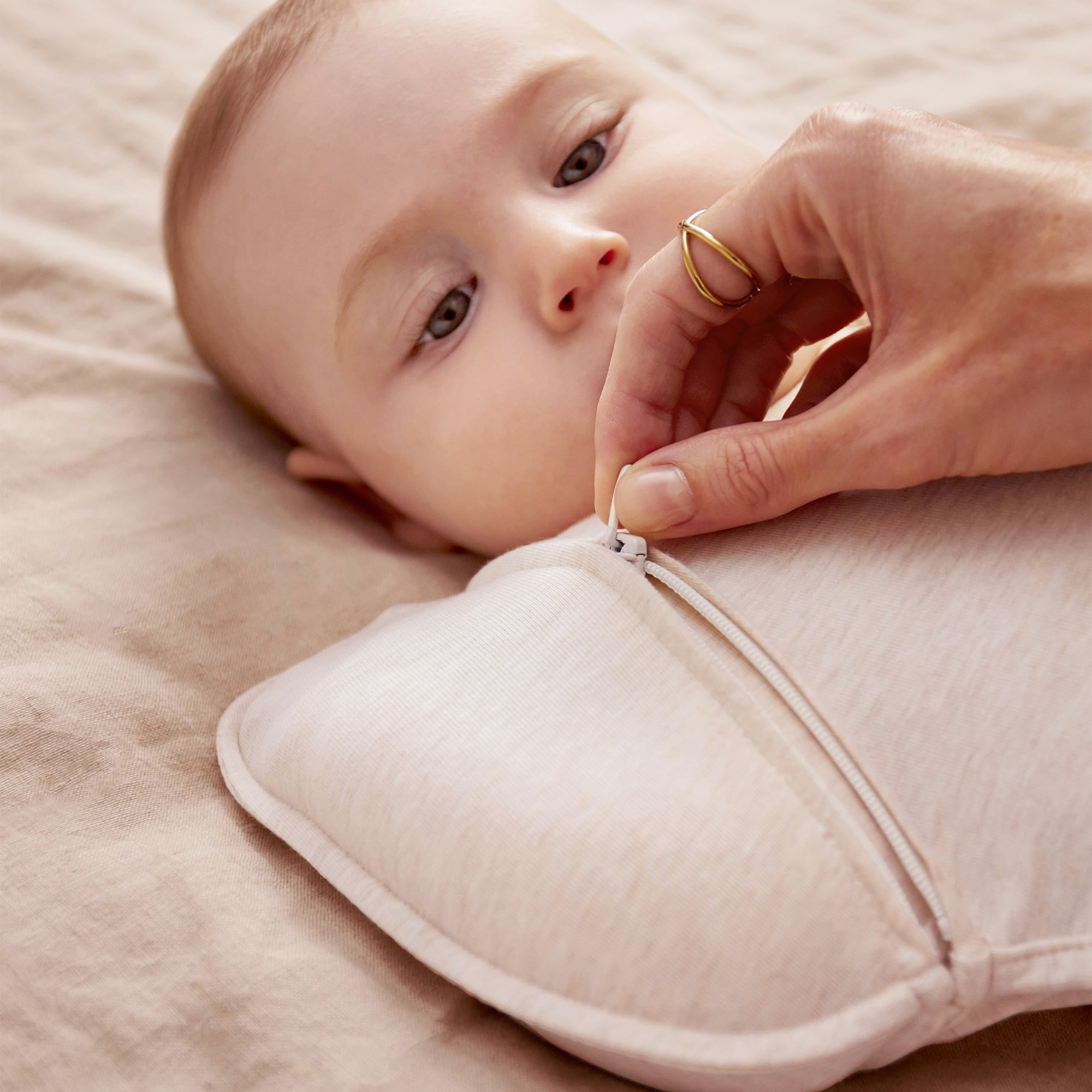 Love To Dream Swaddle Up Transition Bag, 4-way Stretch, Cotton Blend, 1.0 TOG, Straw Heather, Large