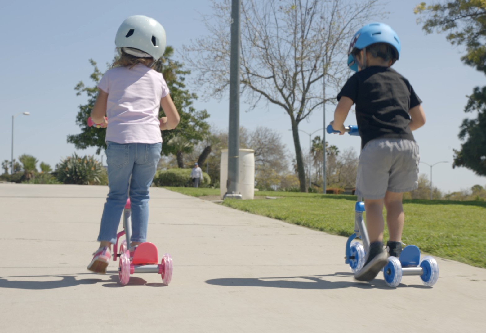 Razor Jr Lil' Kick 3-Wheel Scooter For Kids Ages 3+, Pink photo 5