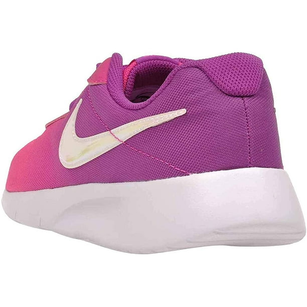 Nike hotsell tanjun print