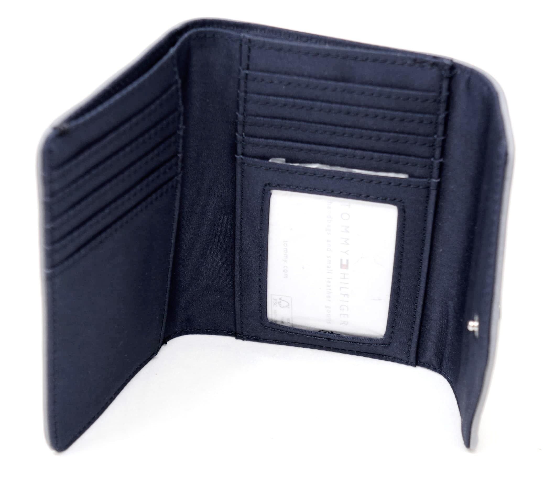Cartera de Mano Pequeña con Logo de Lona Revestida en Blanco y Gris 3