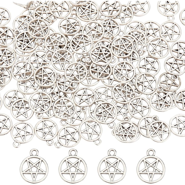 1 caja con 100 amuletos de estrella de pentáculo plateados, amuletos de la suerte de aleación mágica para protección.