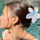 thumbnail image 3 of Pinza para el pelo con forma de flor transparente, pasadores para el pelo tipo banana, pinza antideslizante para la mandíbula, bonita pinza para el pelo para niñas, soporte para cola de caballo para m, 3 of 8