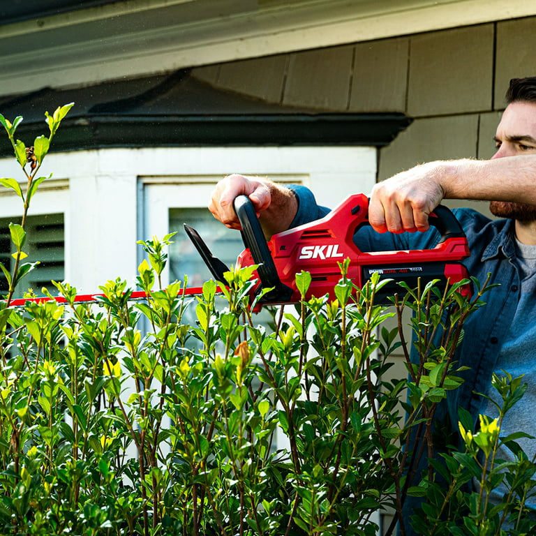 SKIL PWRCore 40V 24 In. Brushless Hedge Trimmer with AutoPWRJump
