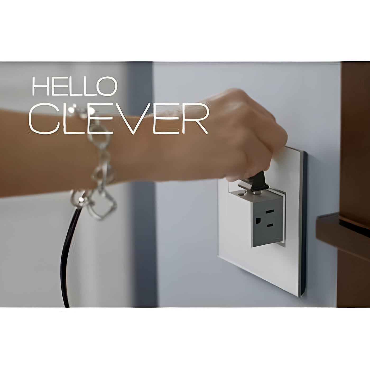 Legrand adorne 20Amp 1-Gang Pop-Out Outlet in Gloss White With Matching Wall Plate, ARPTR201GW2WP With Wall Plate White