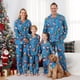 thumbnail image 1 of Conjunto de pijama con solapas abotonadas y bolsillos con estampado de gnomos azules para toda la familia (resistente al fuego), 1 of 5