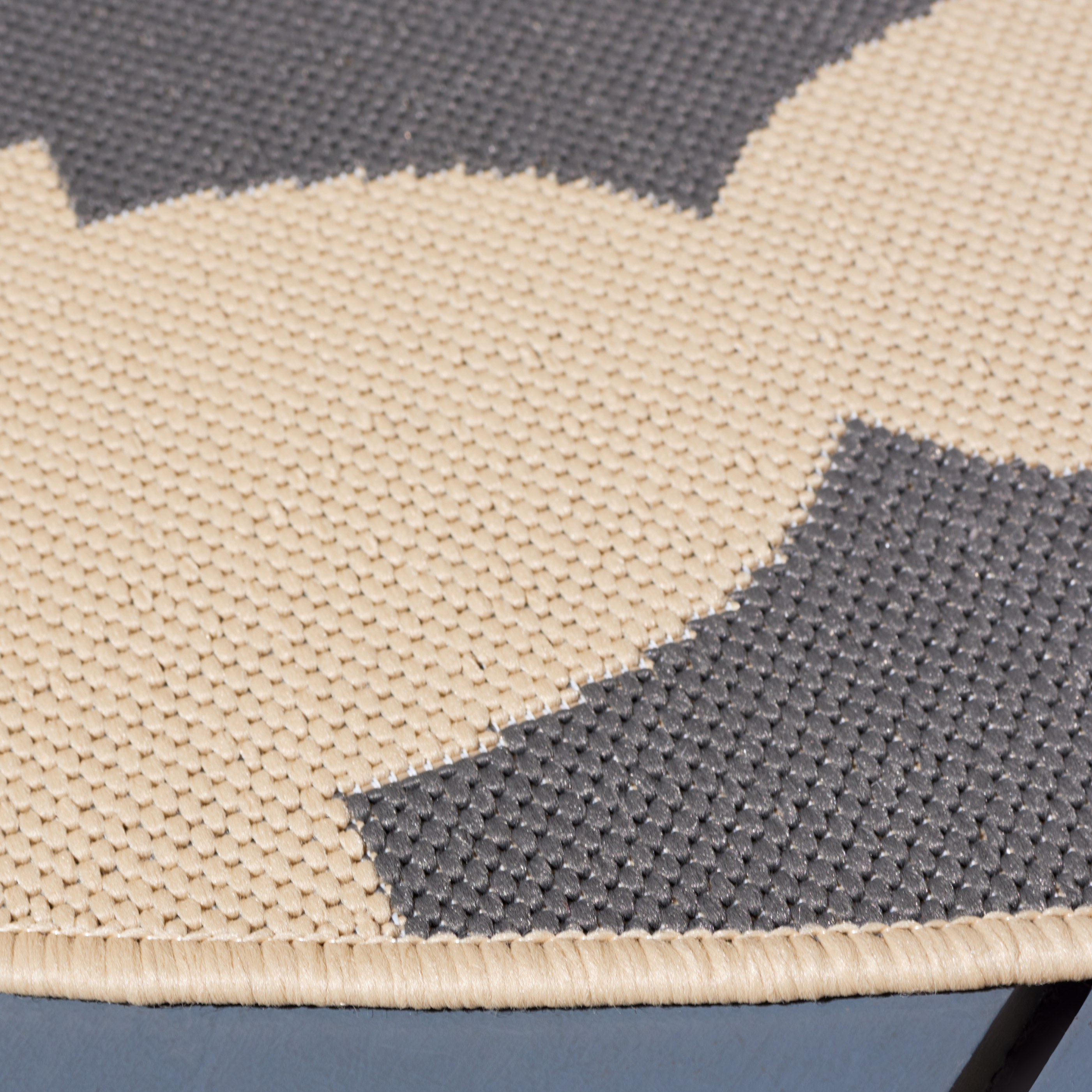 Safavieh Courtyard Elwyn Geometric Indoor/Outdoor Area Rug, Beige/Anthracite, 5'3" x 5'3" Round