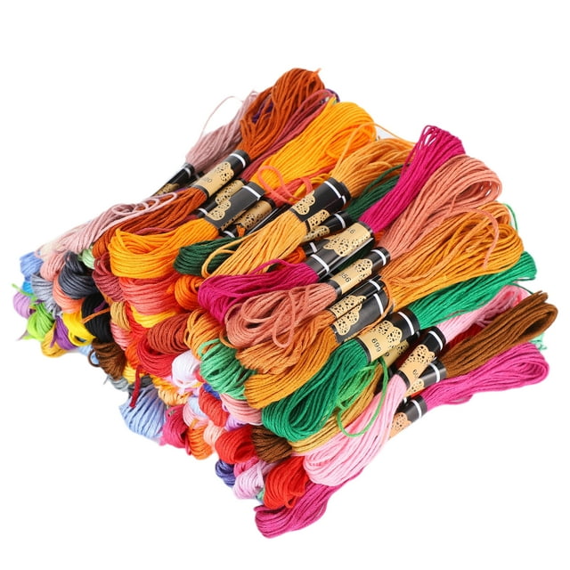 hilo de bordar anggrek 100 unidades de hilos de puntada multicolor para manualidades paquete de 100 madejas, 6 hebras, aprox. 8 metros cada una, montón frontal de hilos multicolor (naranja, rosa, verde, amarillo y más) con etiquetas negras; indicado para bordado y punto de cruz en flores, figuras y detalles; también suele usarse para pequeñas manualidades y organización de hilos.