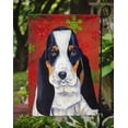 thumbnail image 3 of Carolines Treasures LH9329GF 11 x 15 Po. Drapeau de Noël Basset Hound Flocons de Neige Rouges et Verts - Taille Jardin, 3 of 3