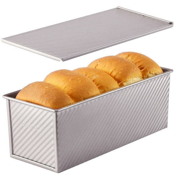 CHEFMADE Commercial Pullman Loaf Pan with Lid, 2.2Lb Dough Capacity Non-Stick Rectangle Corrugated Carbon Steel Bread Toast Mold with Cover for Baking Bread (Champagne Gold)