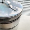 thumbnail image 4 of Caja cosmética de PU Organizador de cosméticos en forma de barril de gran capacidad para viajar a casa JShteea Cuidado Belleza, 4 of 9