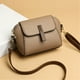 thumbnail image 4 of Xihbxyly Bolso Bandolera de Piel Suave, Diseño Ligero y Versátil, Cierre de Hebilla Magnética, Cremallera Moderna, Gran Capacidad para Artículos Esenciales Diarios, Viajes, Trabajo, Compras, 18 X 13, 4 of 7