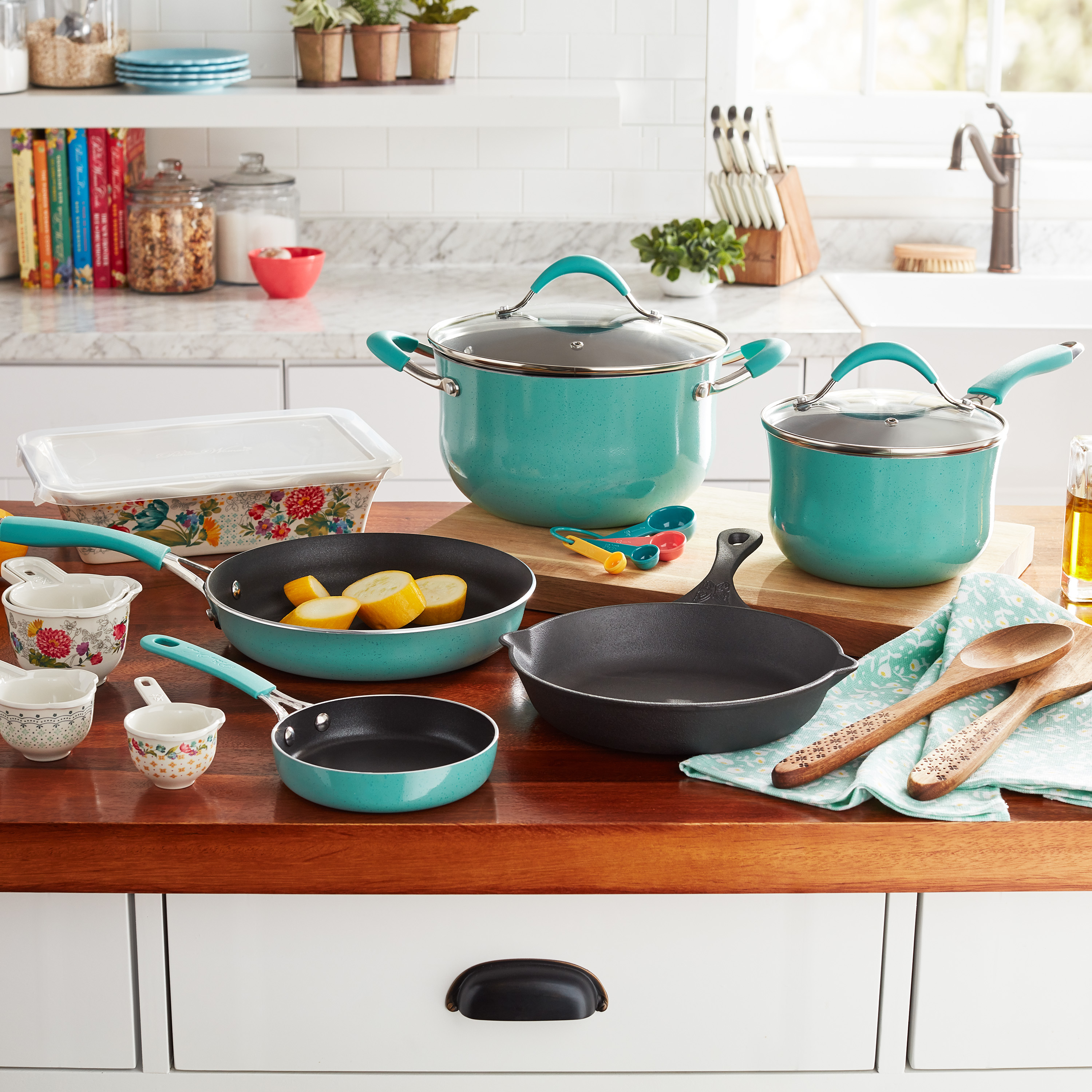 The Pioneer Woman Blooming Bouquet Aluminum Nonstick 19-Piece Cookware Set, Teal - image 6 of 11