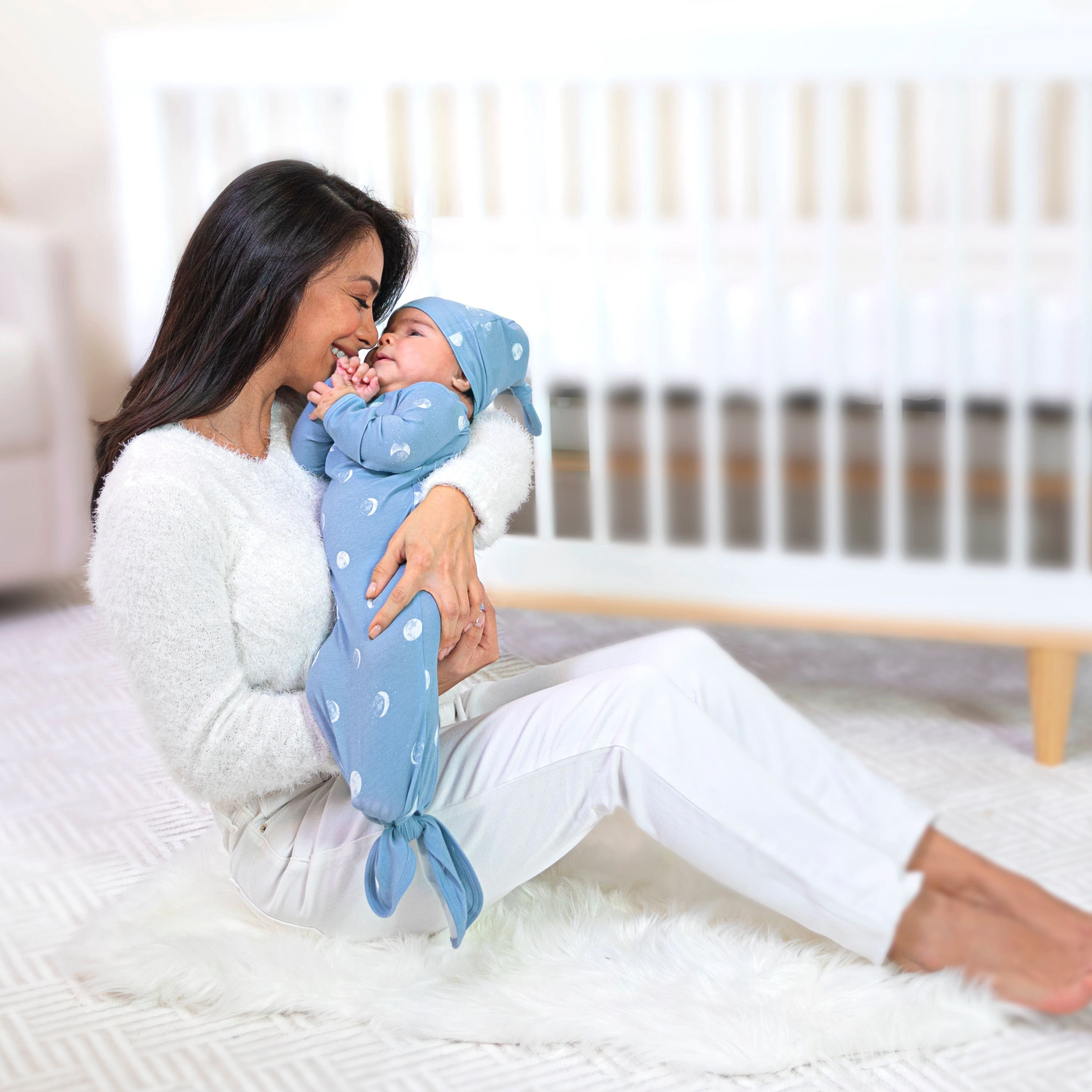 aden + anais Comfort Knit Knotted Newborn Baby Gown and Hat, 2 Piece Set, 0-3 Months Blue Moon