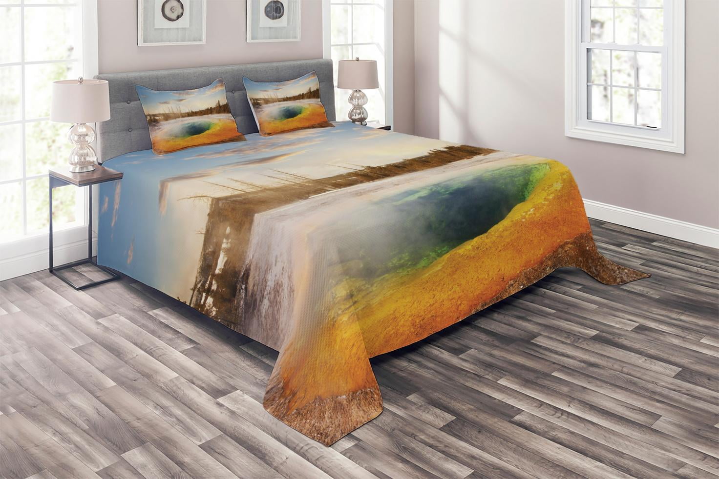 Yellowstone Coverlet Set King Size, Morning Glory Pool in Yellowstone