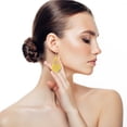 thumbnail image 3 of Fiudx Pendientes de Madera, Elegante Diseño Geométrico Hueco, Accesorio Ligero y Versátil, Forma Cuadrada Única, Prenda de Moda, para Uso Diario Informal, Disponible En 8 Colores., 3 of 5