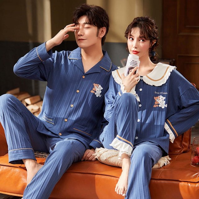 Pijamas de pareja de primavera y otoño Ropa de hogar de algodón de otoño para mujer y hombre Pantalones de manga larga Traje Cárdigan Solapa con botones delanteros Casual Hogar