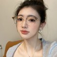 Korean version of halfframe glasses women‘s myopia can be matched with