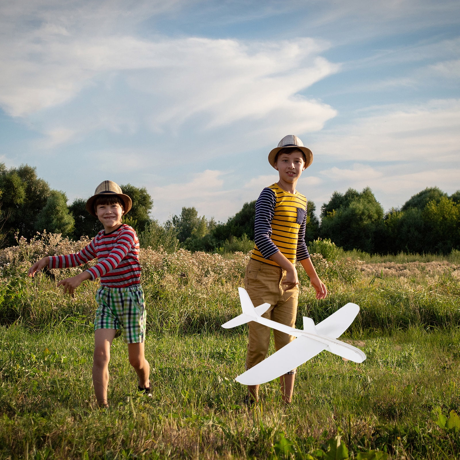 Dayesque White Foam Airplane Toy for Kids, Paintable Lightweight Glider Plane, Easy to Throw Flying Foam Toy