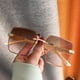 thumbnail image 3 of Lentes de Sol Shiratori Sin Marco con Borde Cortado y Degradado para Mujer, 3 of 3