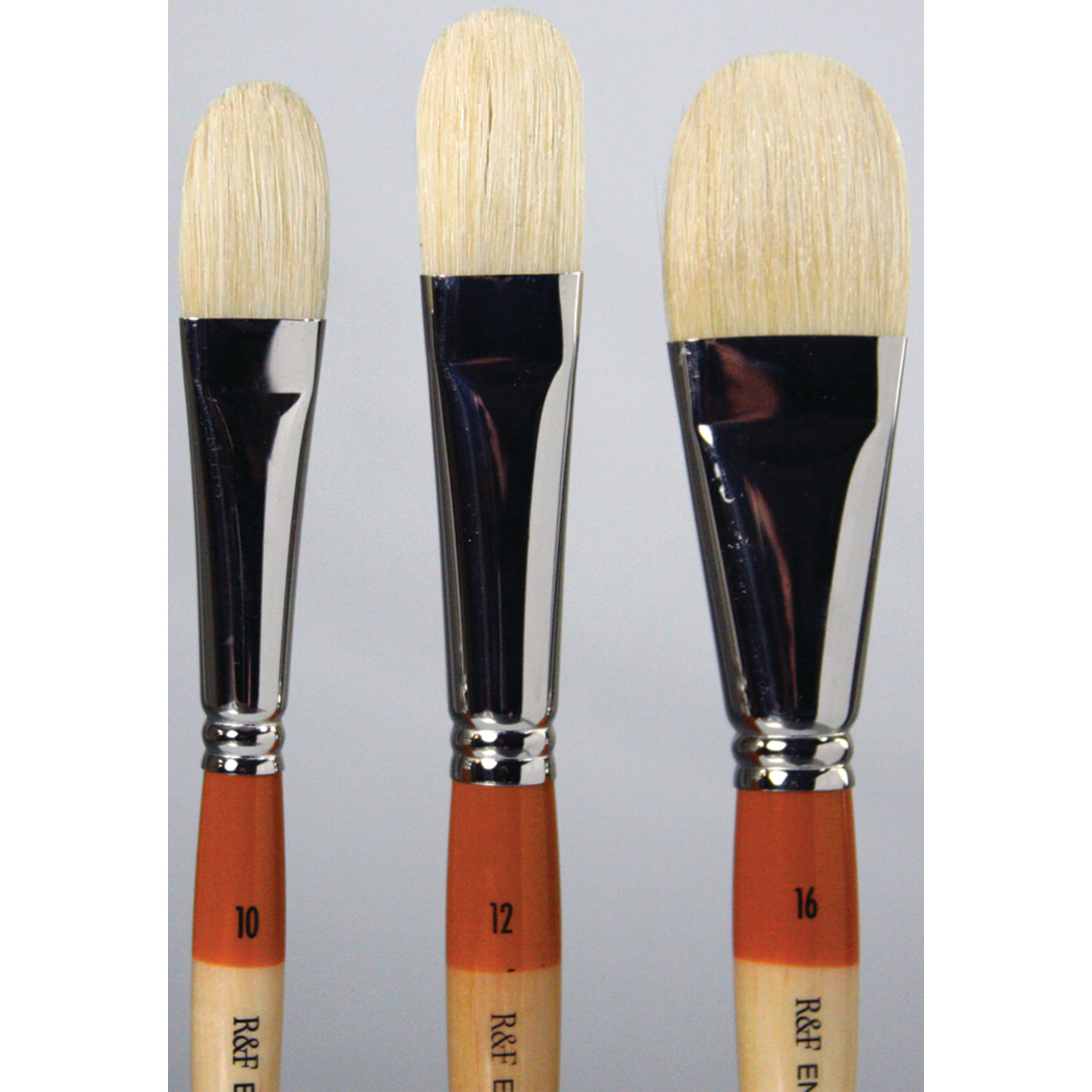 R&F Handmade Paints Encaustic Brush, Filbert 10