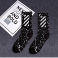 thumbnail image 1 of Calcetines para hombre y mujer con medias Medias de tendencia china Calcetines de bola azul arcoíris a rayas de NY, 1 of 5