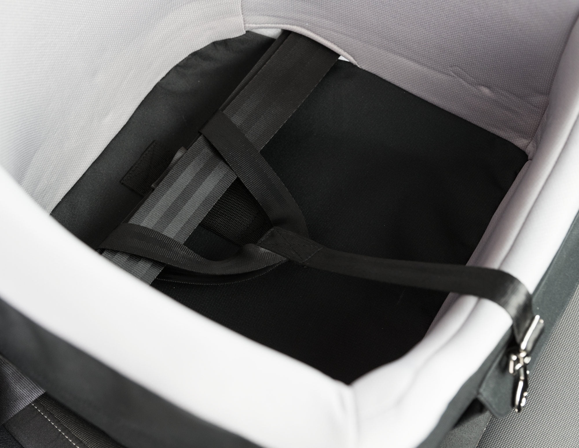 TRIXIE Pet Booster Seat, Travel Cat Bed, Dog Car Seat Ideal for Small Dogs and Cats, Black