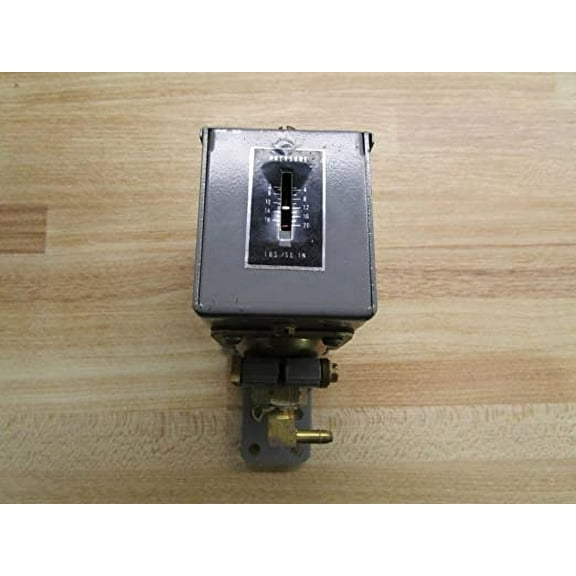 Johnson Controls P10BC-7 - SPDT 3/20# LOW PRESS.SWITCH