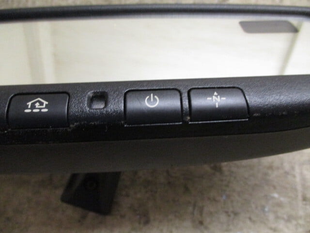 Pre-Owned Nissan Pathfinder Murano Rear View Mirror w/Auto Dim Homelink & Compass OEM LKQ - Verify Specific Vehicle Fitment In Description - (Good)