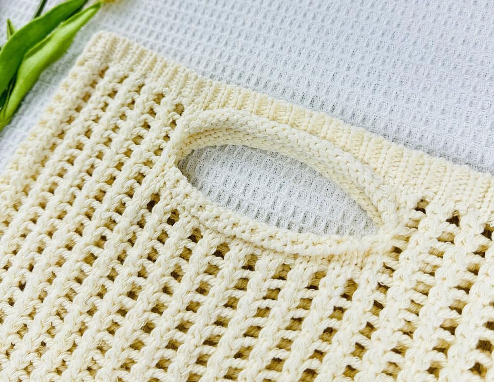 Kukuzhu Women's Handwoven Aesthetic Tote Bag Crochet Handbag Cute Knitted Mesh Beach Bag for Summer Vocation Shopping